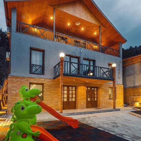 10 Keys Boutique Hotel Bordzjomi Buitenkant foto