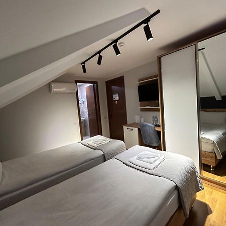 10 Keys Boutique Hotel Bordzjomi Buitenkant foto