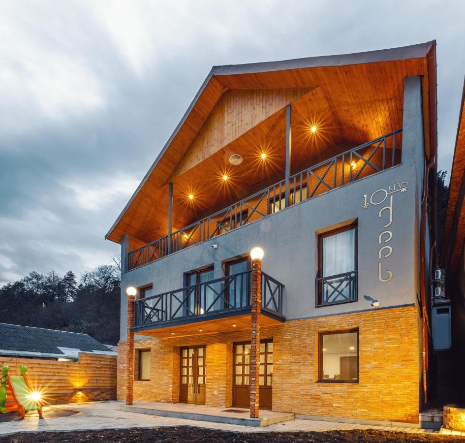 10 Keys Boutique Hotel Bordzjomi Buitenkant foto