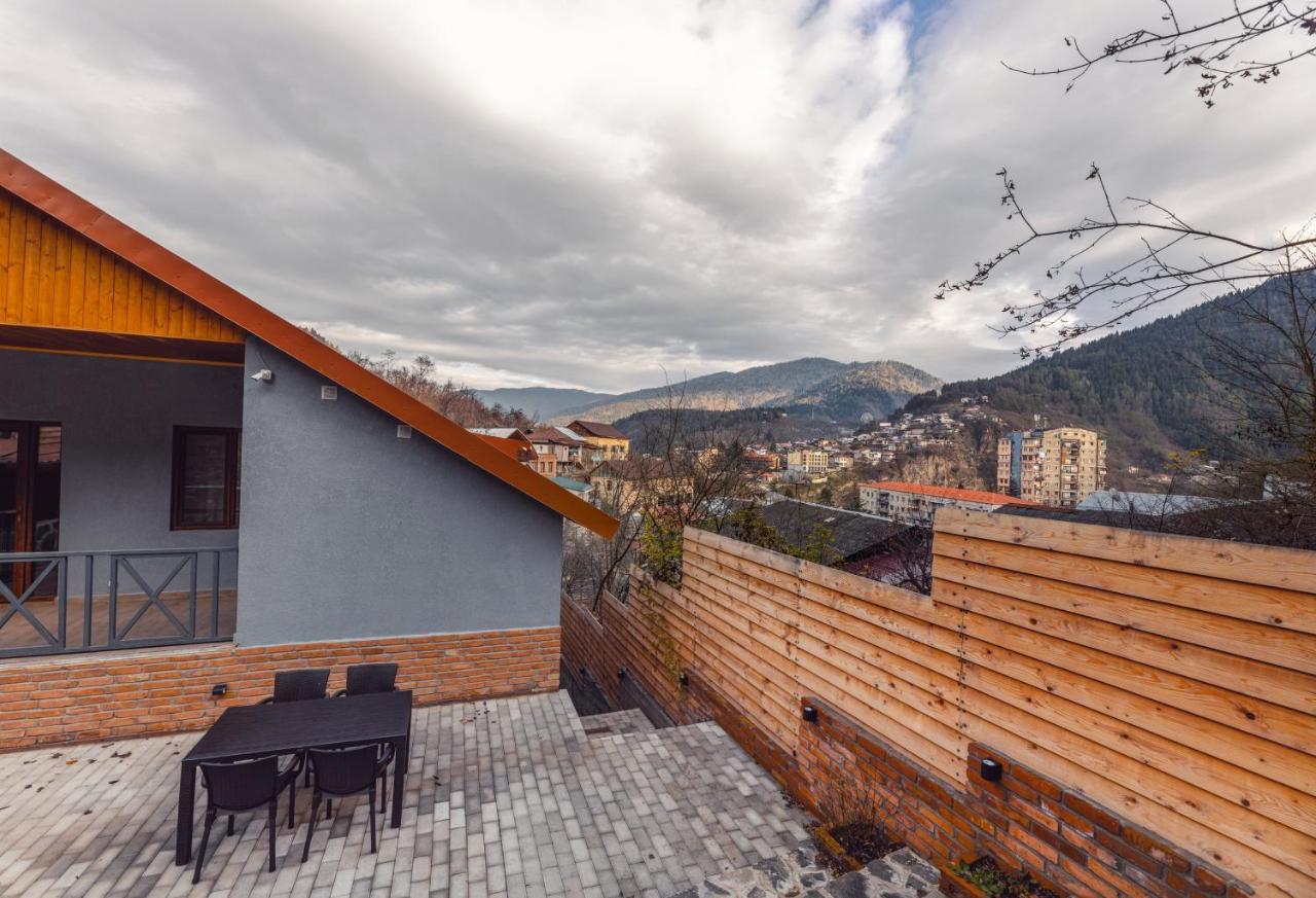 10 Keys Boutique Hotel Bordzjomi Buitenkant foto