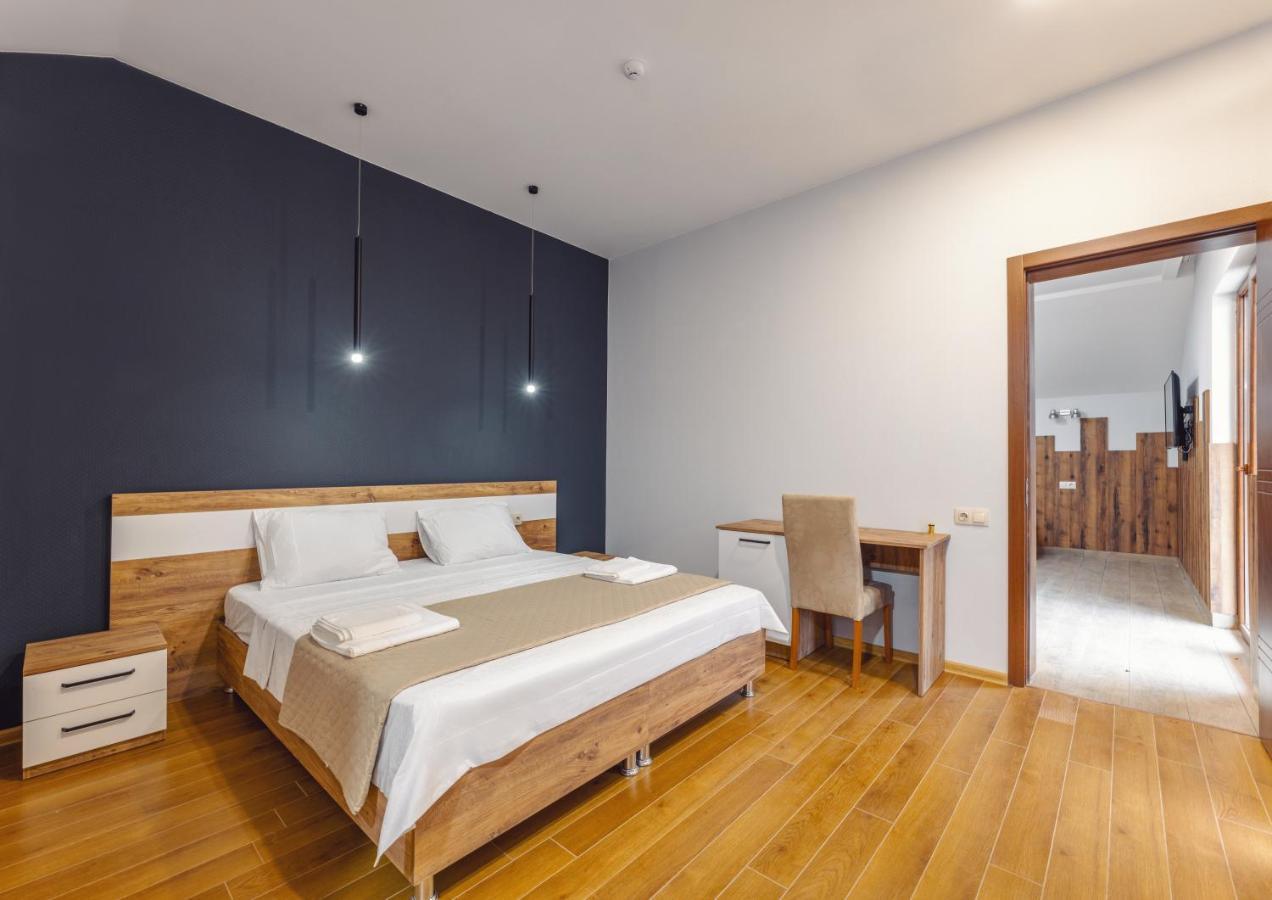 10 Keys Boutique Hotel Bordzjomi Buitenkant foto