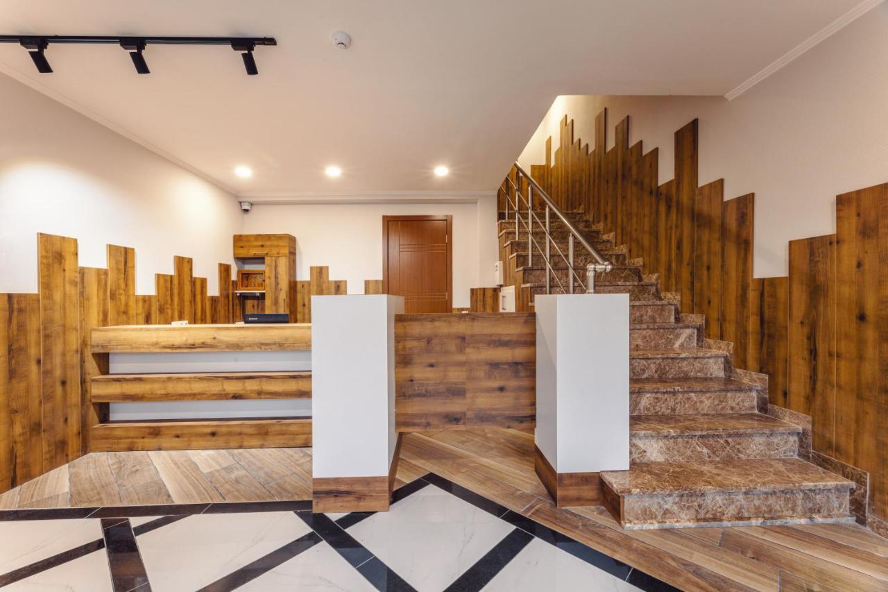 10 Keys Boutique Hotel Bordzjomi Buitenkant foto