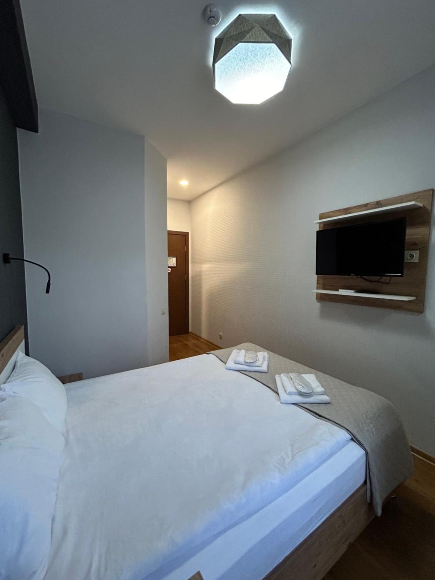 10 Keys Boutique Hotel Bordzjomi Buitenkant foto