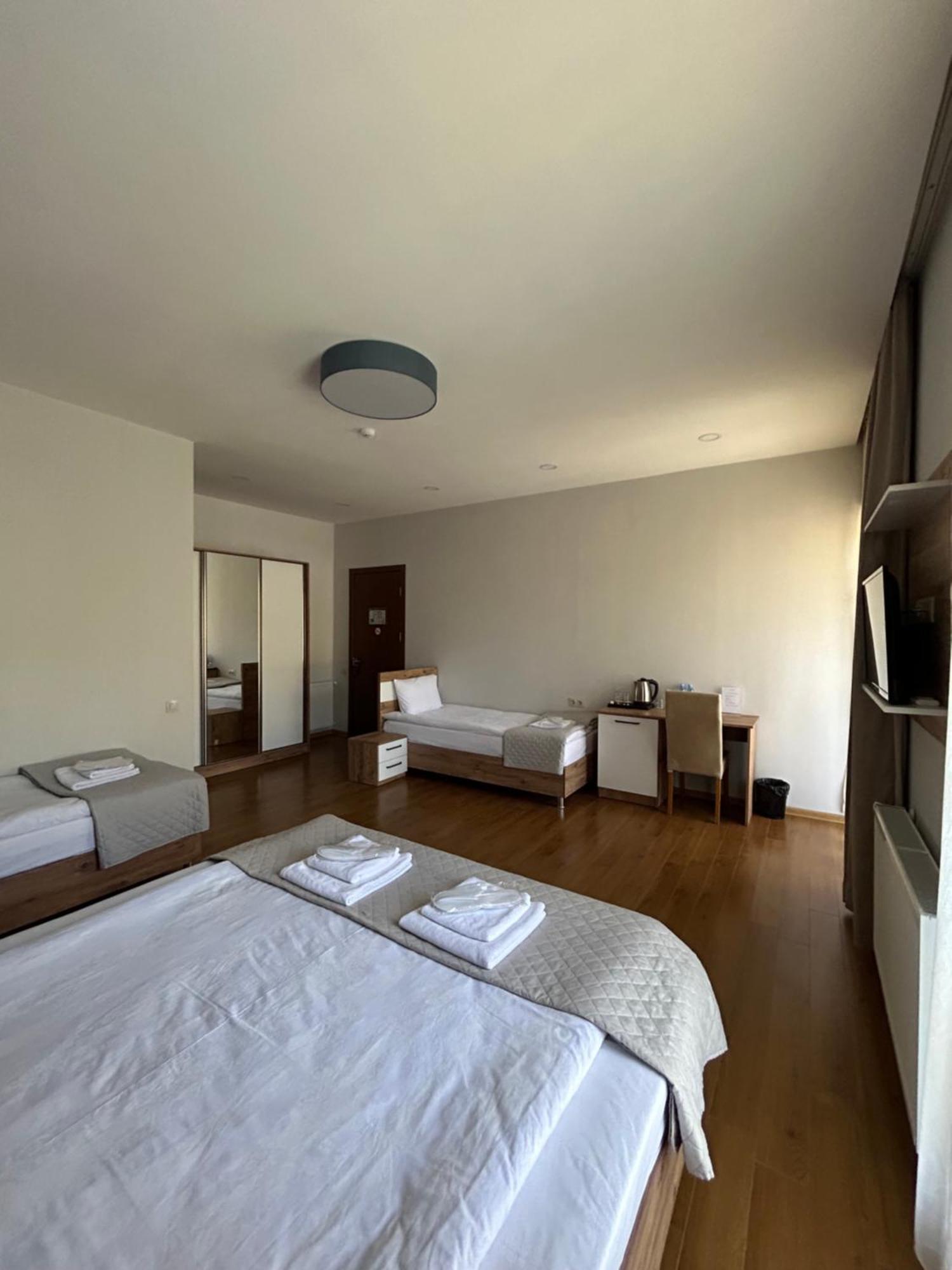 10 Keys Boutique Hotel Bordzjomi Buitenkant foto