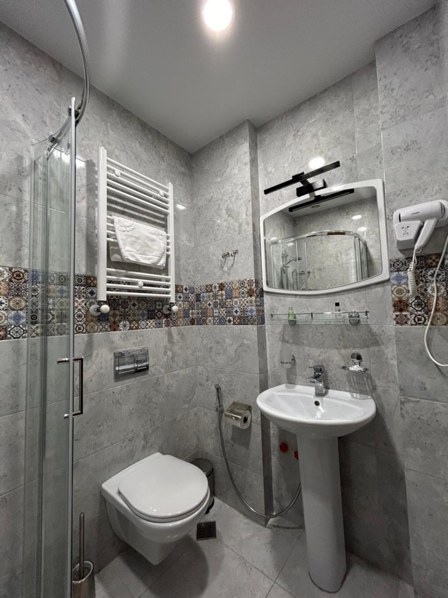 10 Keys Boutique Hotel Bordzjomi Buitenkant foto