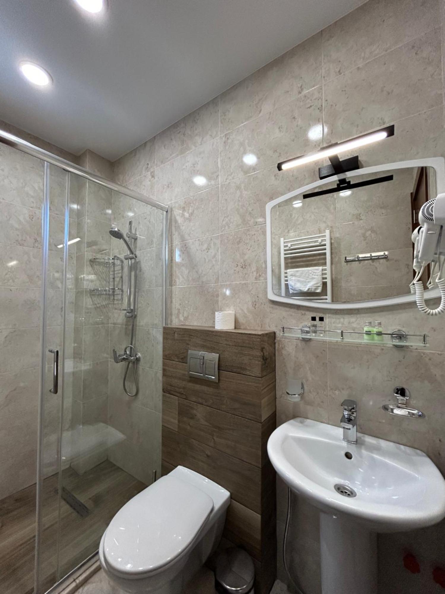 10 Keys Boutique Hotel Bordzjomi Buitenkant foto