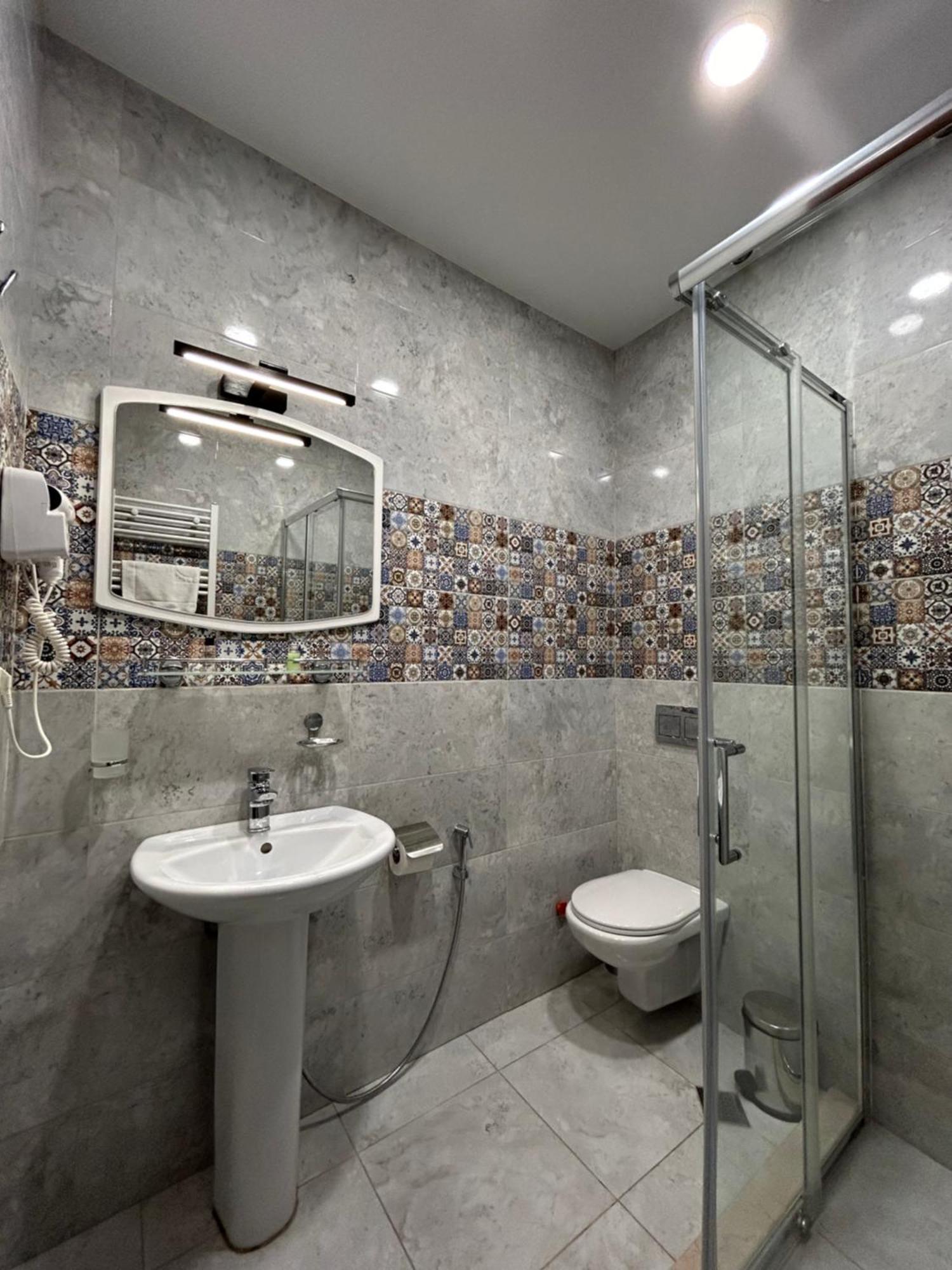 10 Keys Boutique Hotel Bordzjomi Buitenkant foto